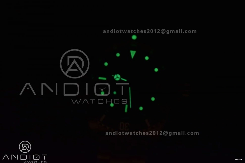 on ARF1:1 Bracelet Edition Best LV Submariner Steel 16610 Green 904L SS SH3135 V 1140 Seasonal 0722